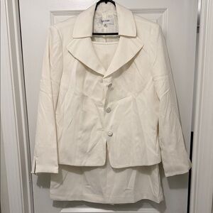 Suit Studio Ivory Satin Lining